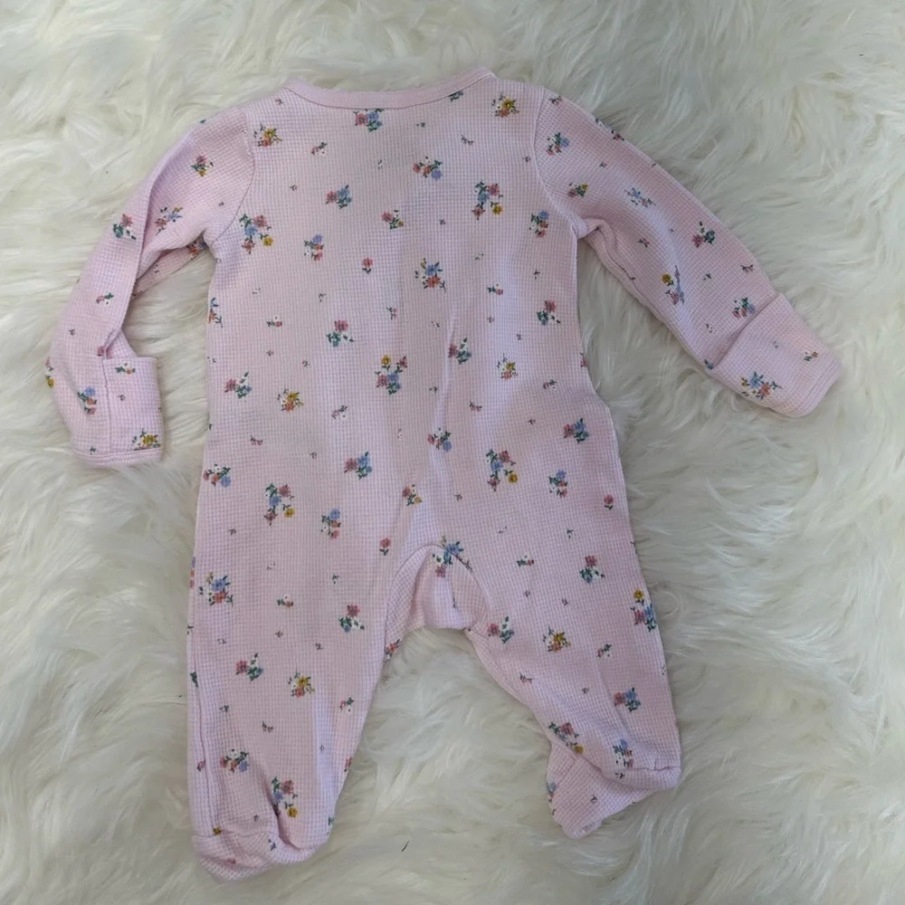 5/$30 Carter’s Newborn Zip Footies Baby Girl​